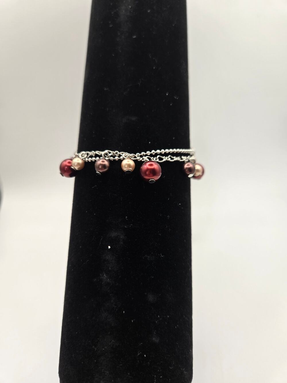 PREMIER DESIGNS Silver and Red Beaded Dangle Bracelet